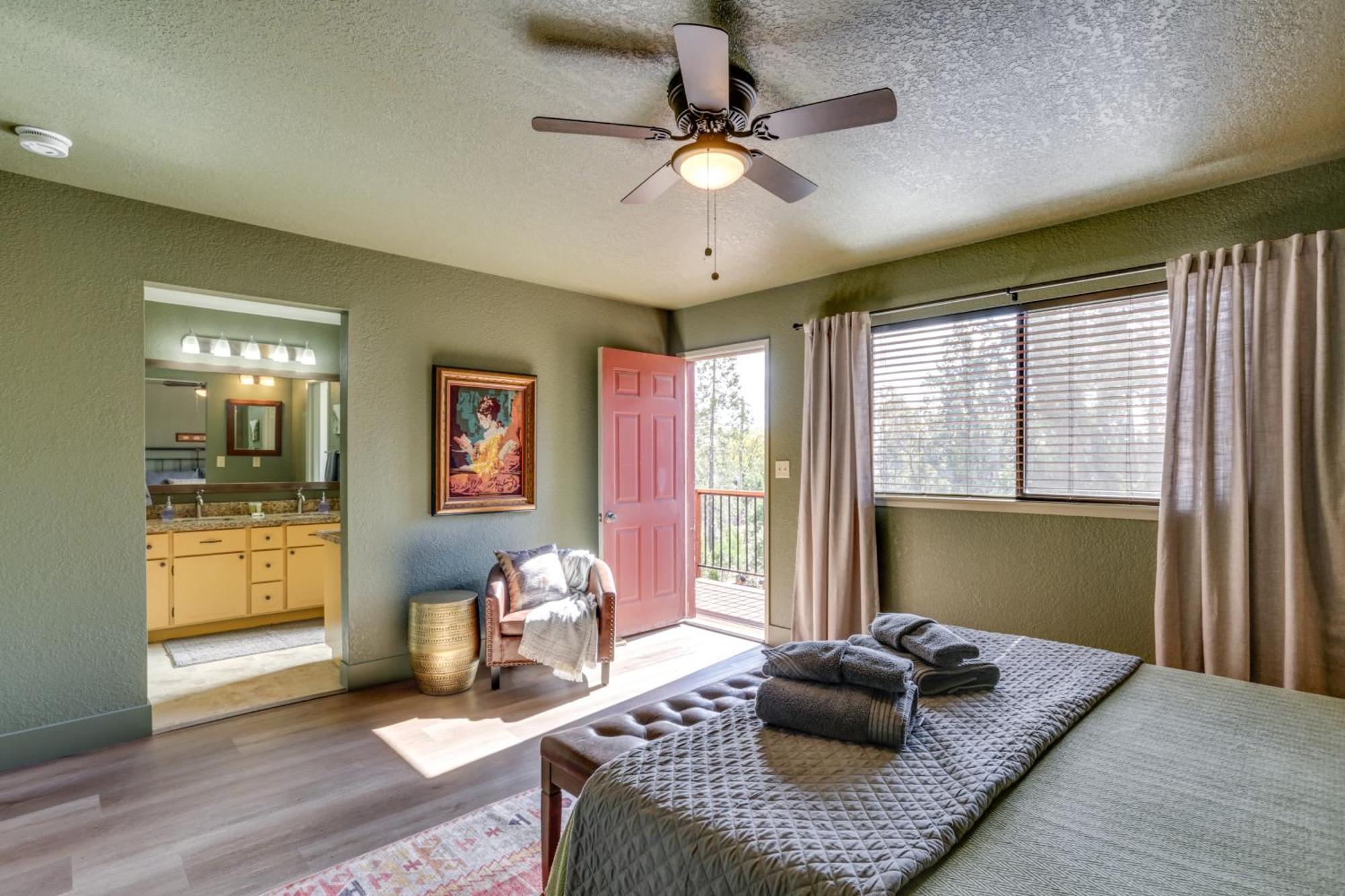 Pet-Friendly Escape With Game Room And Fire Pit! North Fork エクステリア 写真